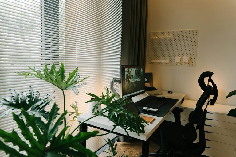 Tips for Creating a Relaxing and Productive Home Office Environment